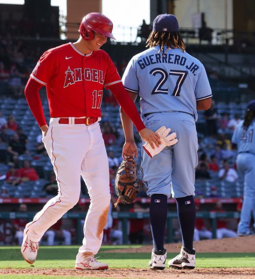 大谷翔平、推定年棒は5年で274億円…ヤンキースが獲得に動くも「札束移籍よりエンゼルス愛！」の男気