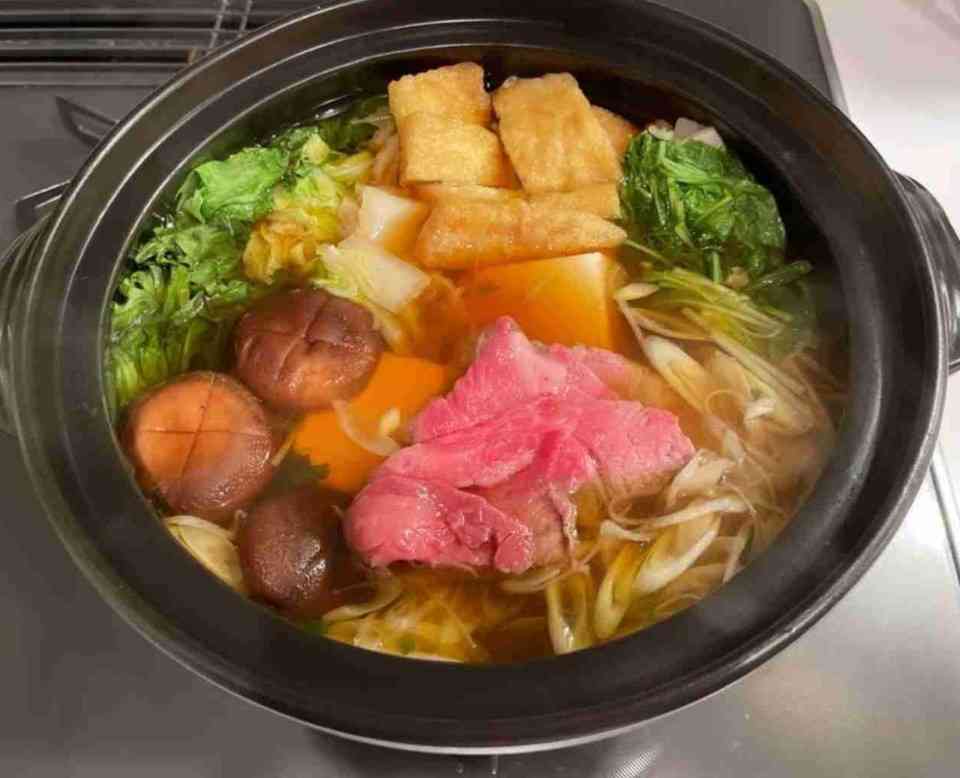 第1子妊娠の板野友美、手作りのすき焼き披露…夫・高橋奎二投手に驚かれた食材明かす