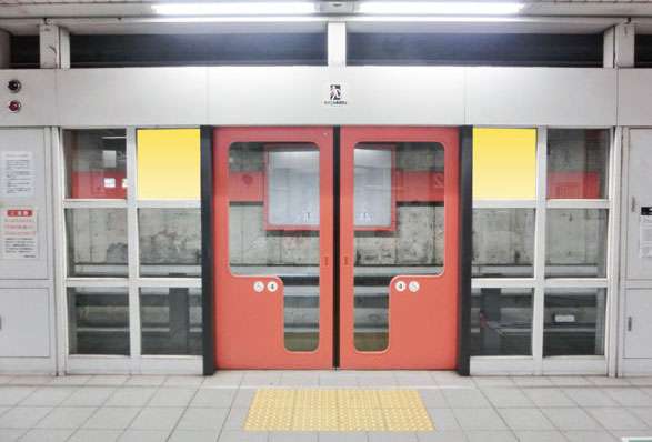 新横浜駅ホームの柵越え「のぞみ1号」にはねられる…25歳会社員死亡