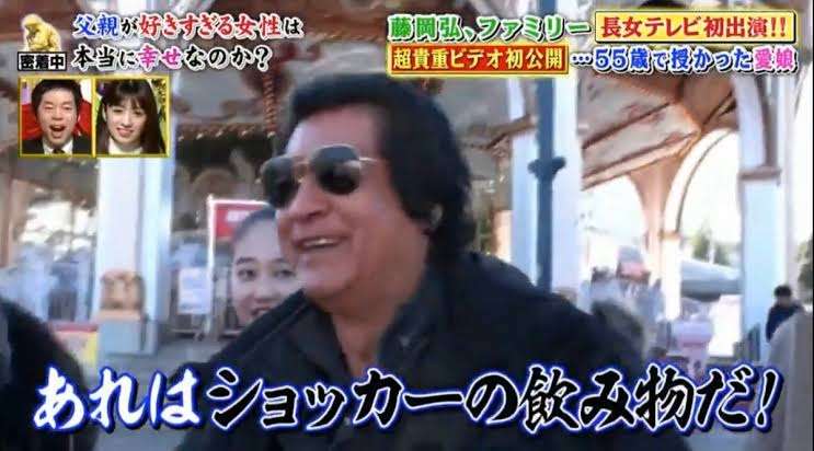 「店員さんプロすぎる」　六法全書を片手にスタバに入ったら→カップに書かれたメッセージに驚愕