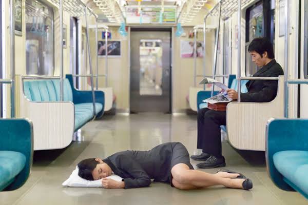 マナー違反がひどすぎる　電車に乗り込む瞬間にイラッとした他人の行動