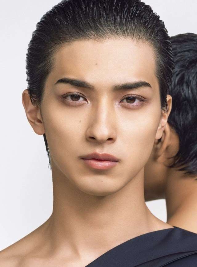 濃いめの美形は日本人ウケ悪いですか?