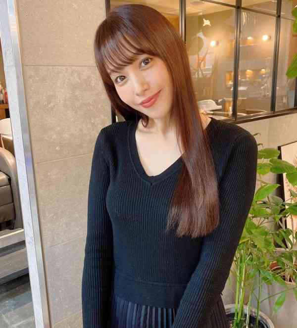 鷲見玲奈、写真集に「前代未聞」の酷評続出！Amazonレビュー約半数が
