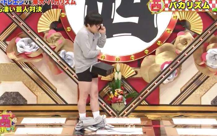 【画像閲覧注意】性器にUSBケーブルを挿入した15歳少年「サイズを測りたかった」（英）