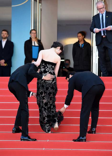 後ろ姿がきれいな女性が見たい