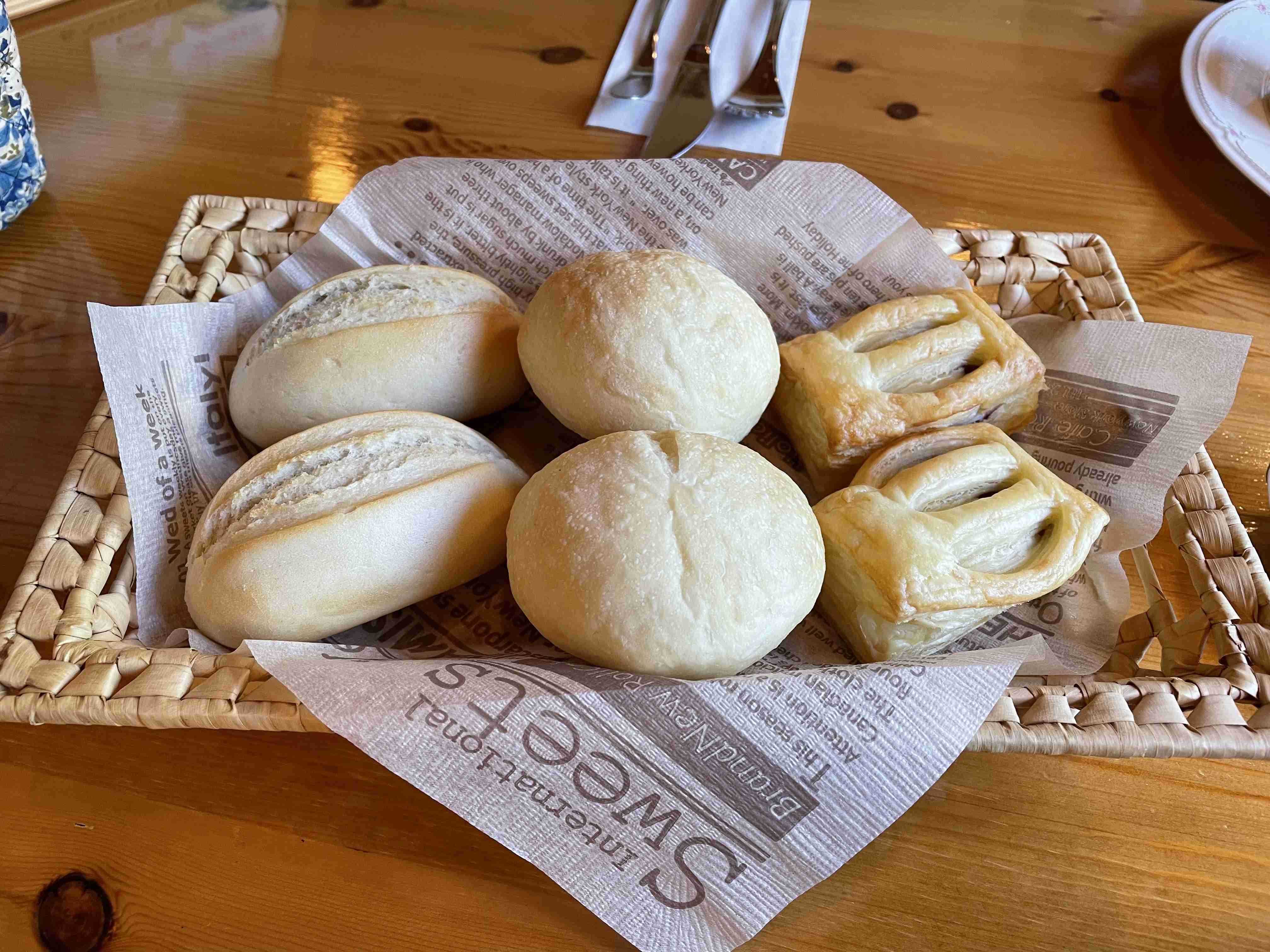 旅行中に撮った食べ物の写真を貼るトピ