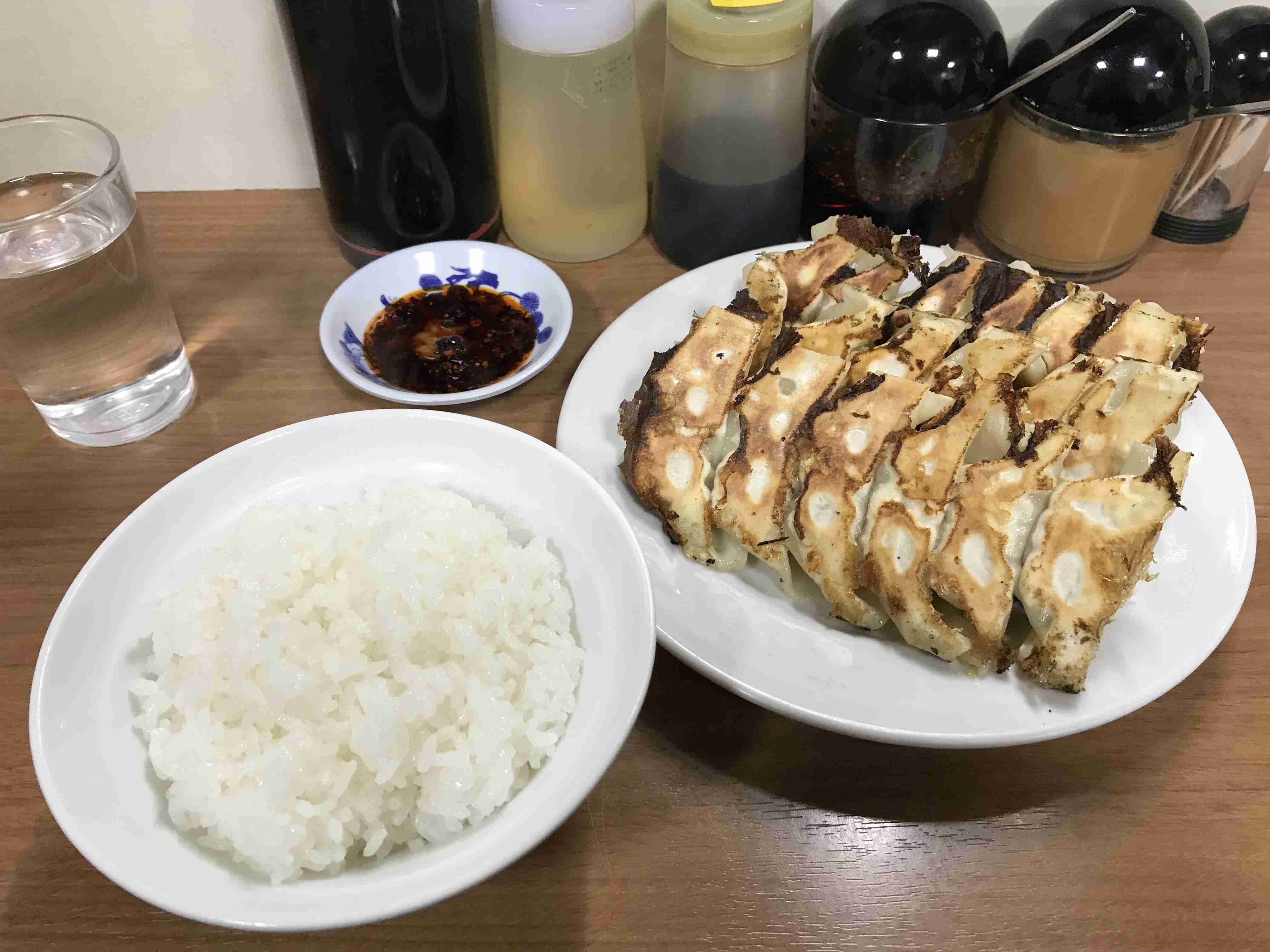旅行中に撮った食べ物の写真を貼るトピ