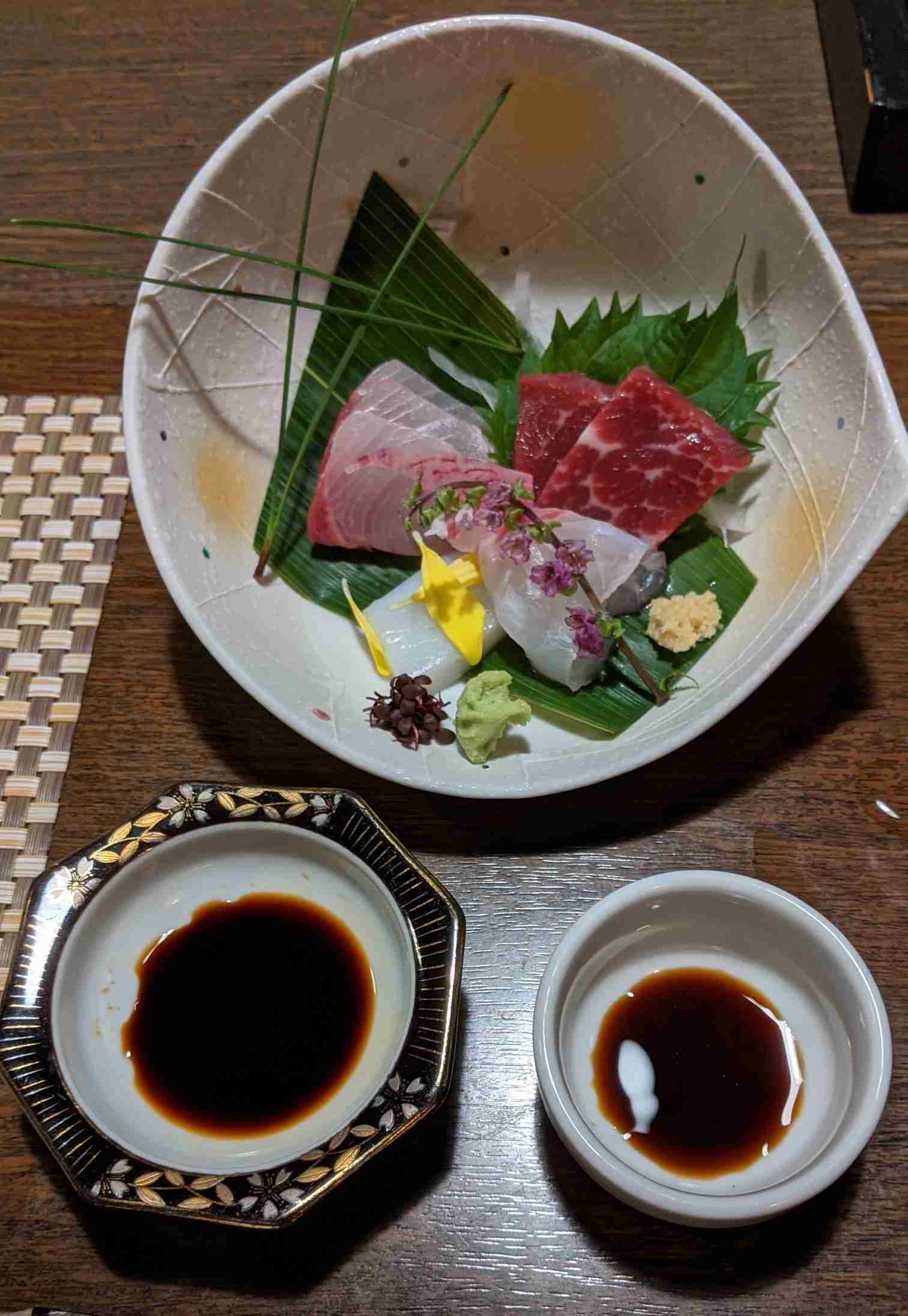 旅行中に撮った食べ物の写真を貼るトピ