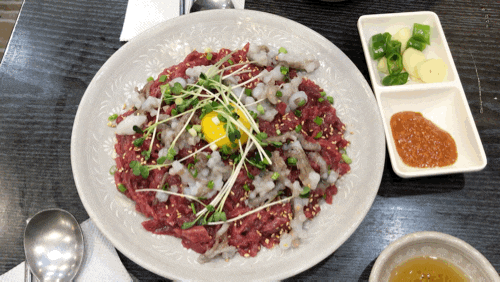 旅行中に撮った食べ物の写真を貼るトピ
