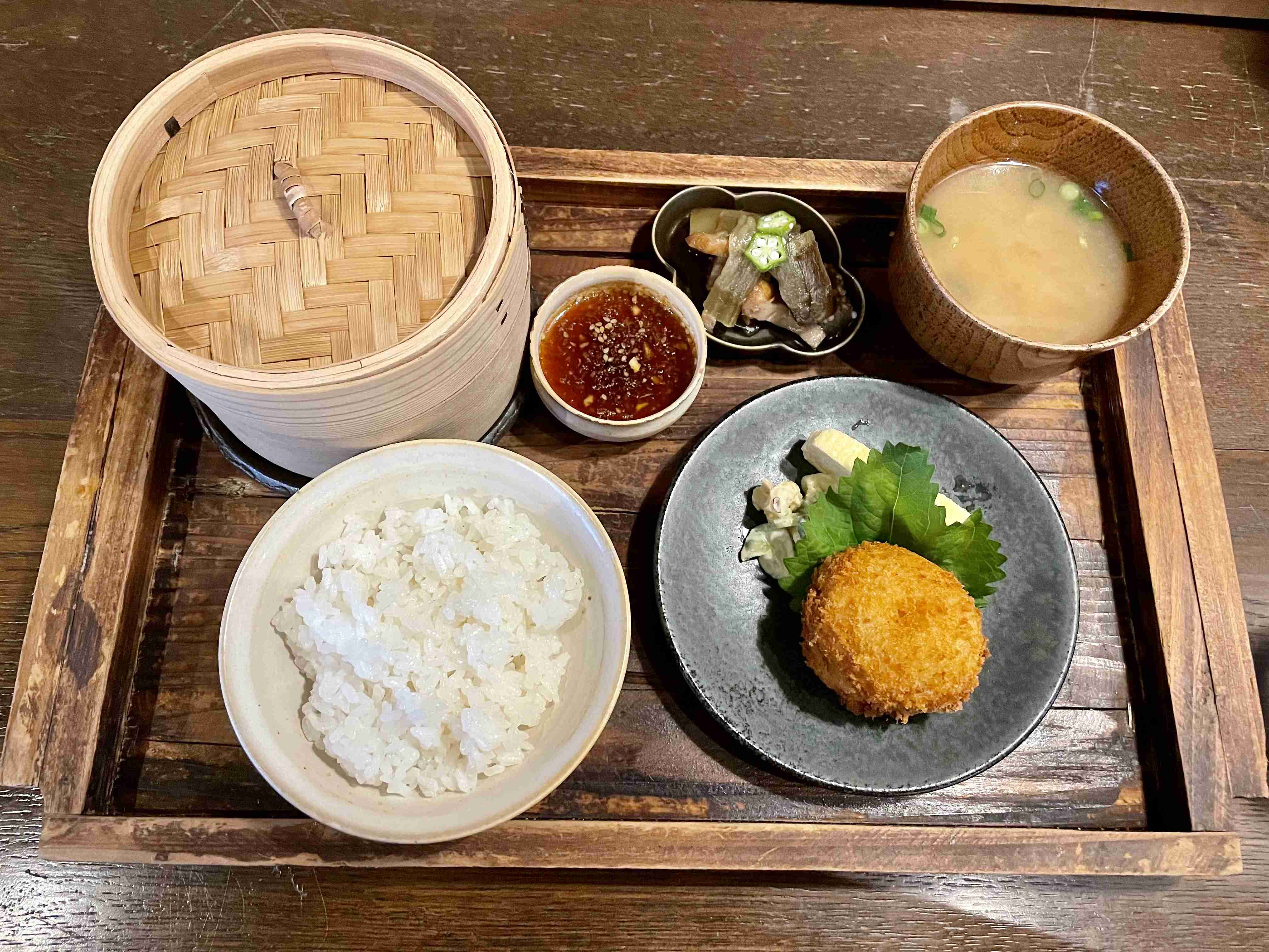 旅行中に撮った食べ物の写真を貼るトピ