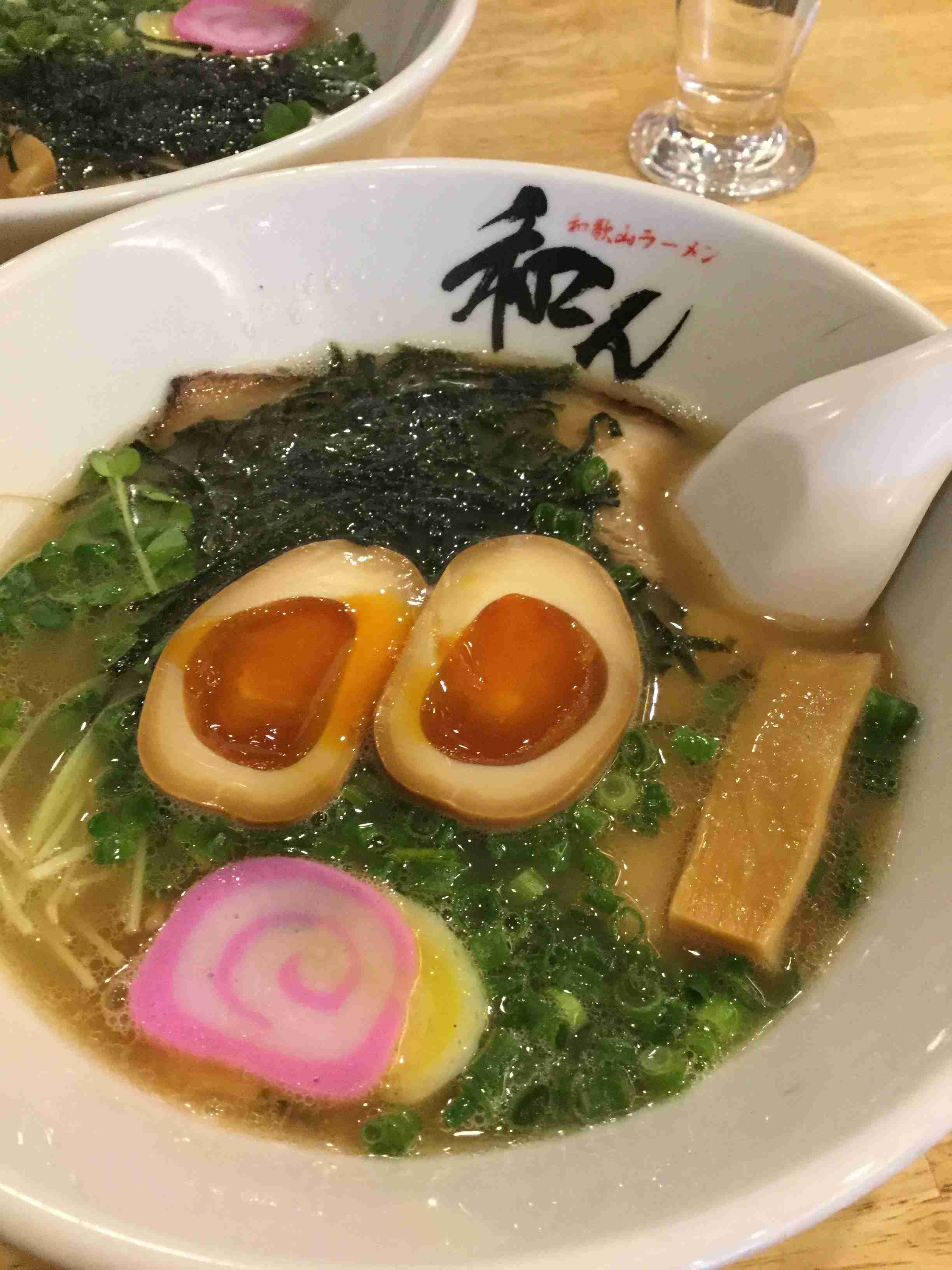 旅行中に撮った食べ物の写真を貼るトピ