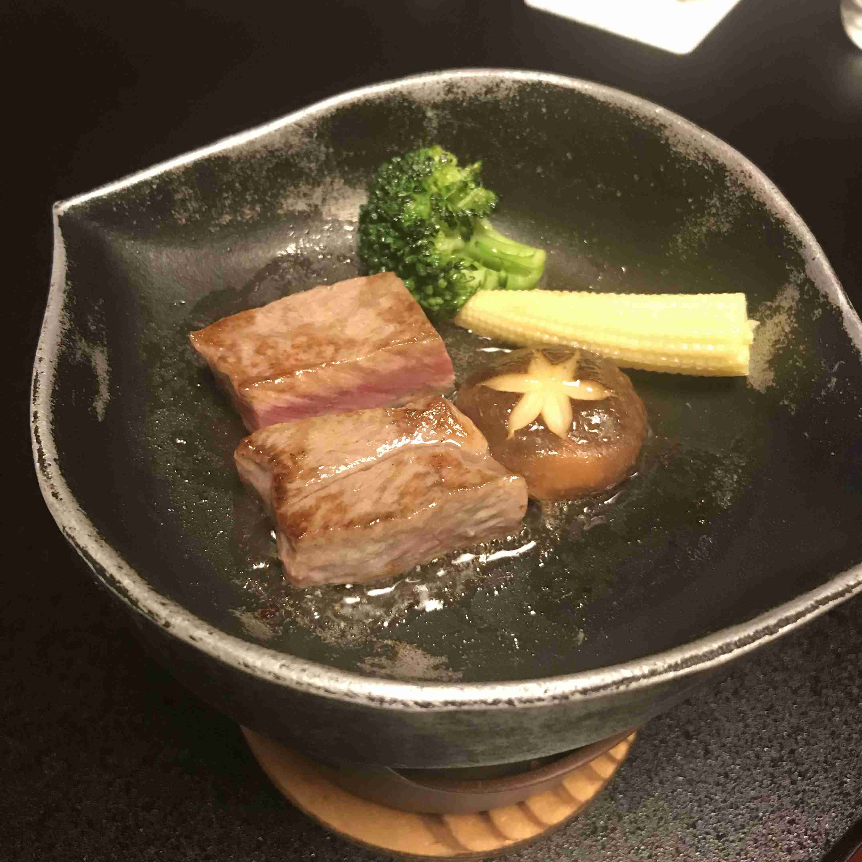 旅行中に撮った食べ物の写真を貼るトピ