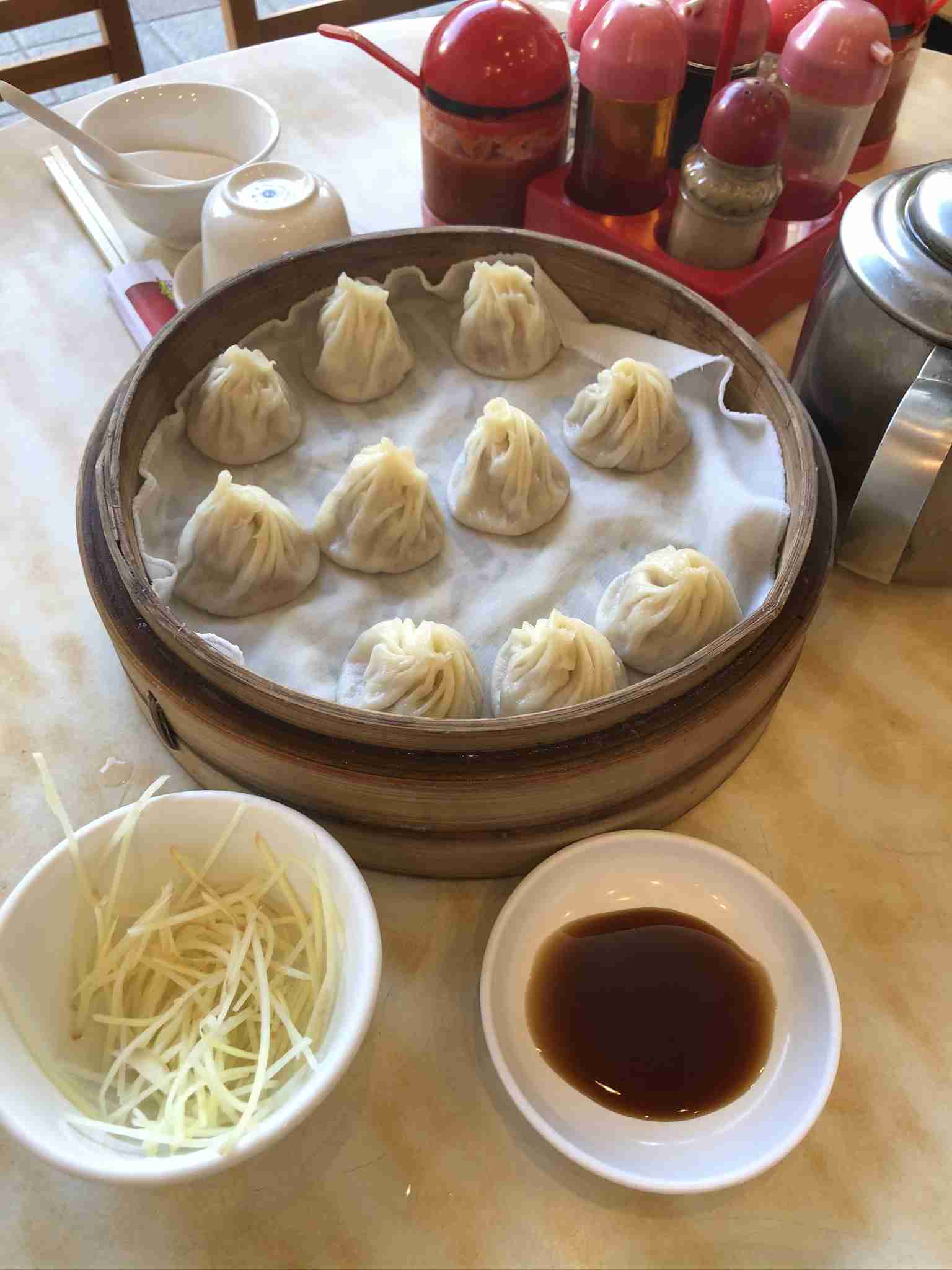 旅行中に撮った食べ物の写真を貼るトピ