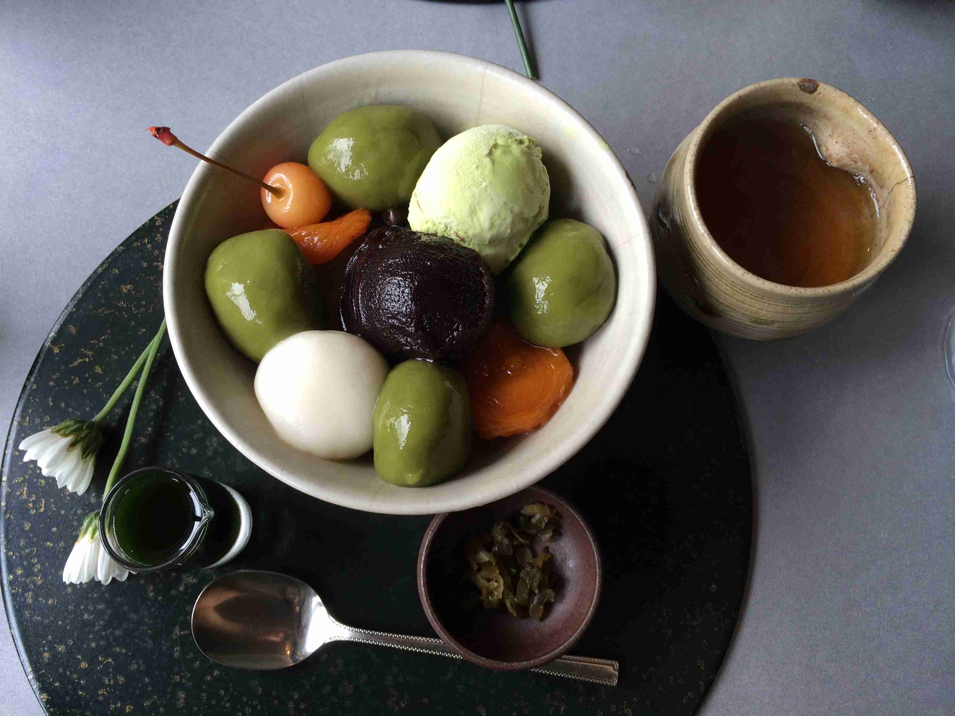 旅行中に撮った食べ物の写真を貼るトピ