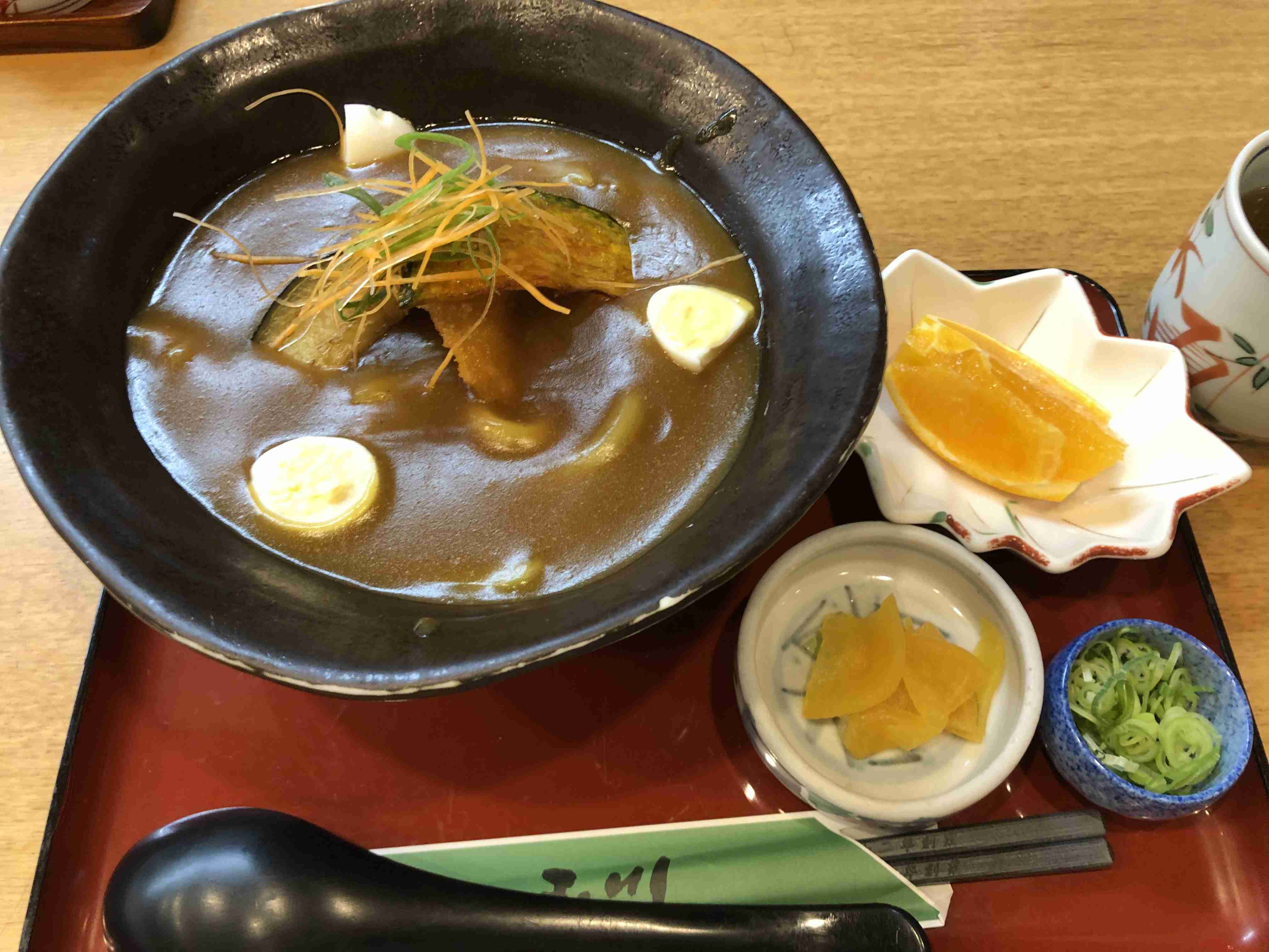旅行中に撮った食べ物の写真を貼るトピ