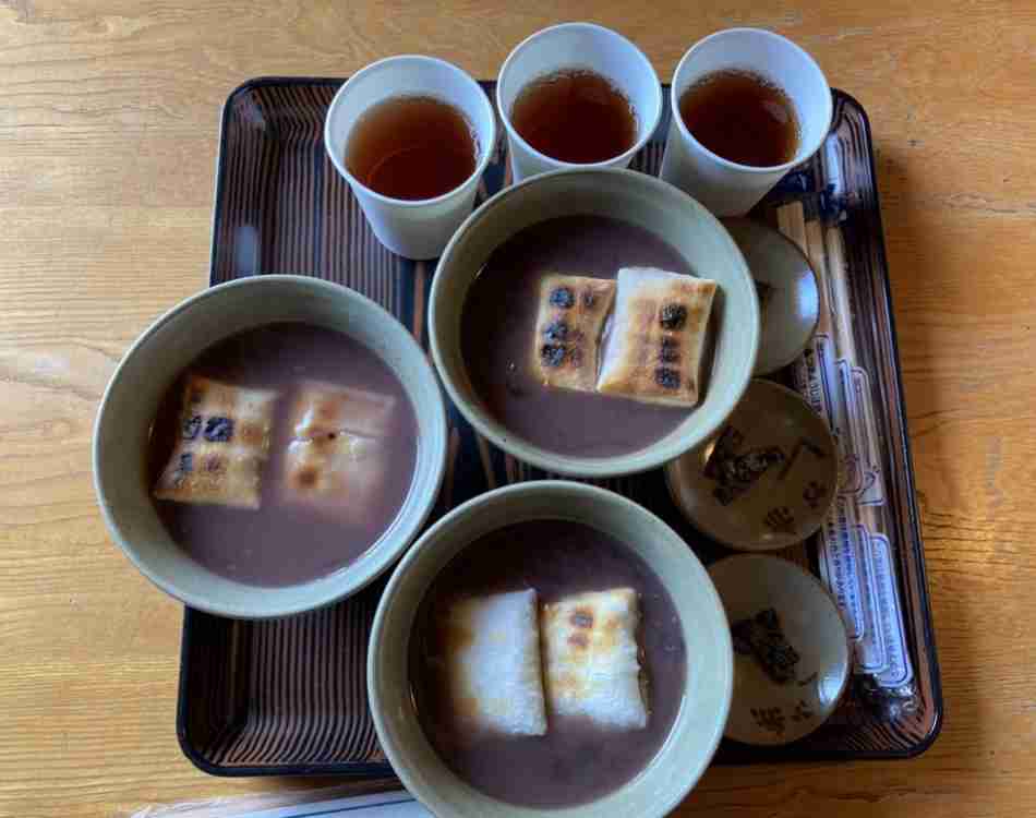 旅行中に撮った食べ物の写真を貼るトピ
