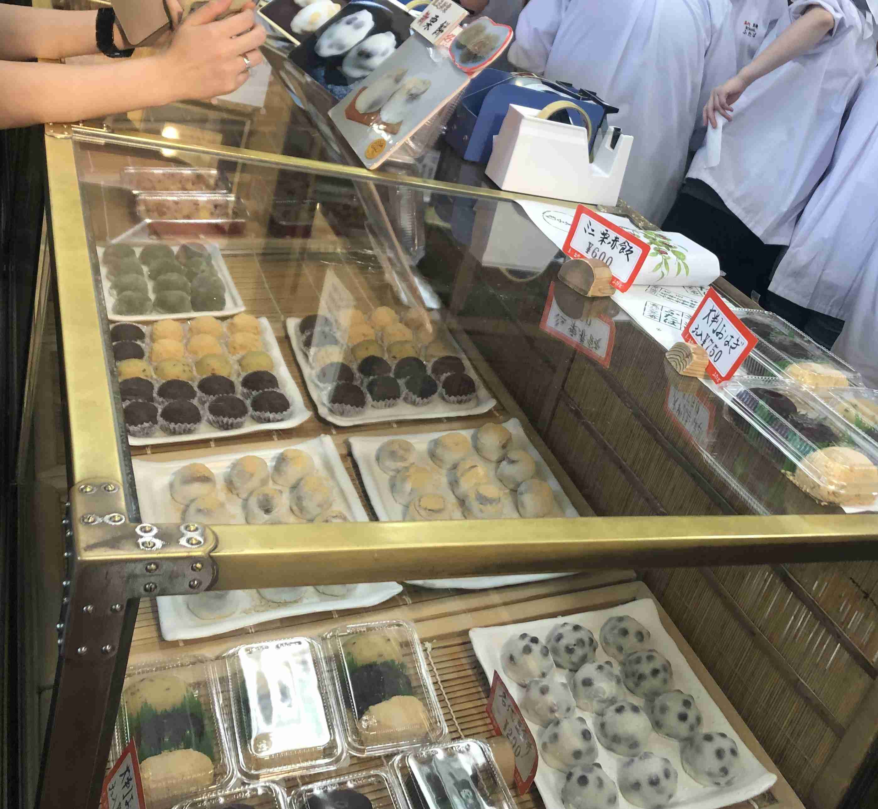 旅行中に撮った食べ物の写真を貼るトピ