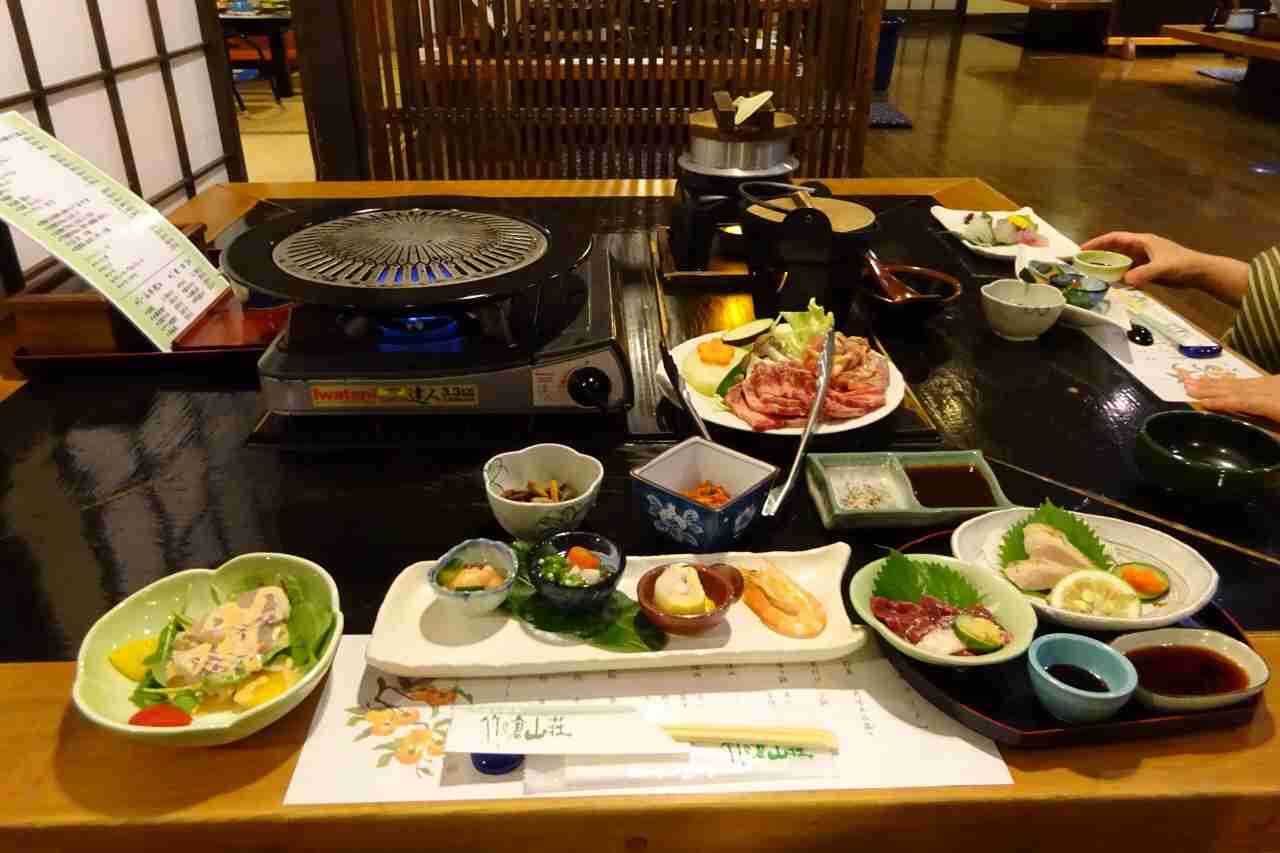 旅行中に撮った食べ物の写真を貼るトピ