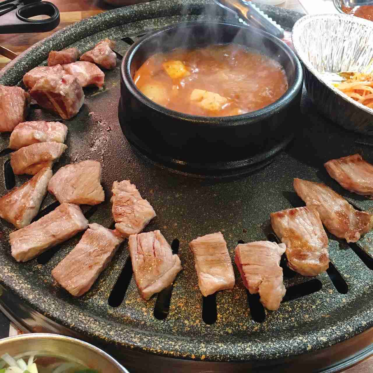旅行中に撮った食べ物の写真を貼るトピ