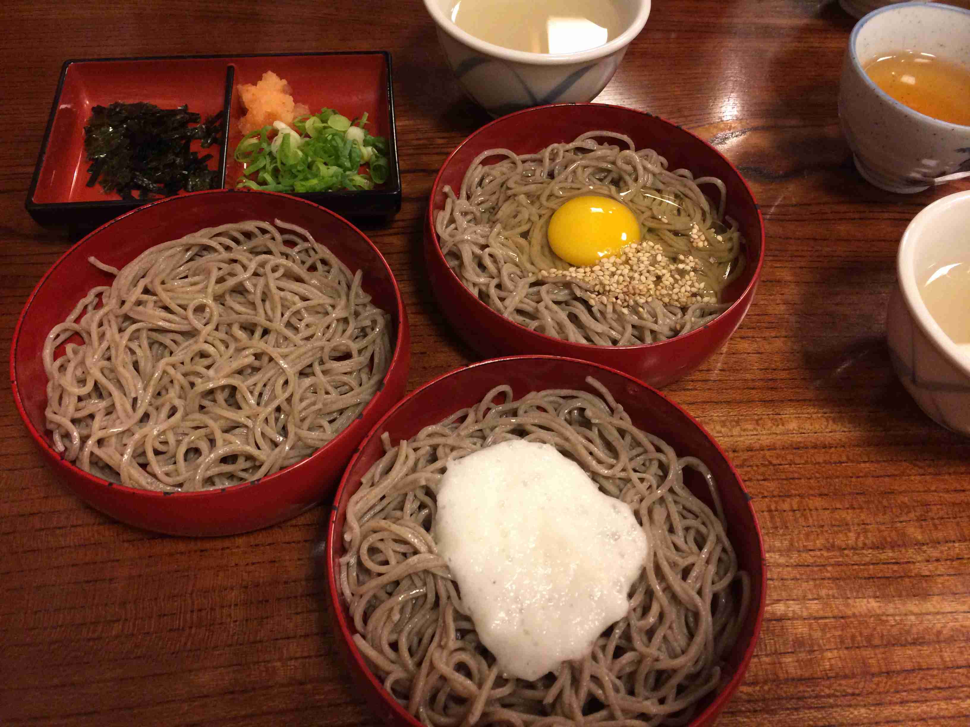 旅行中に撮った食べ物の写真を貼るトピ