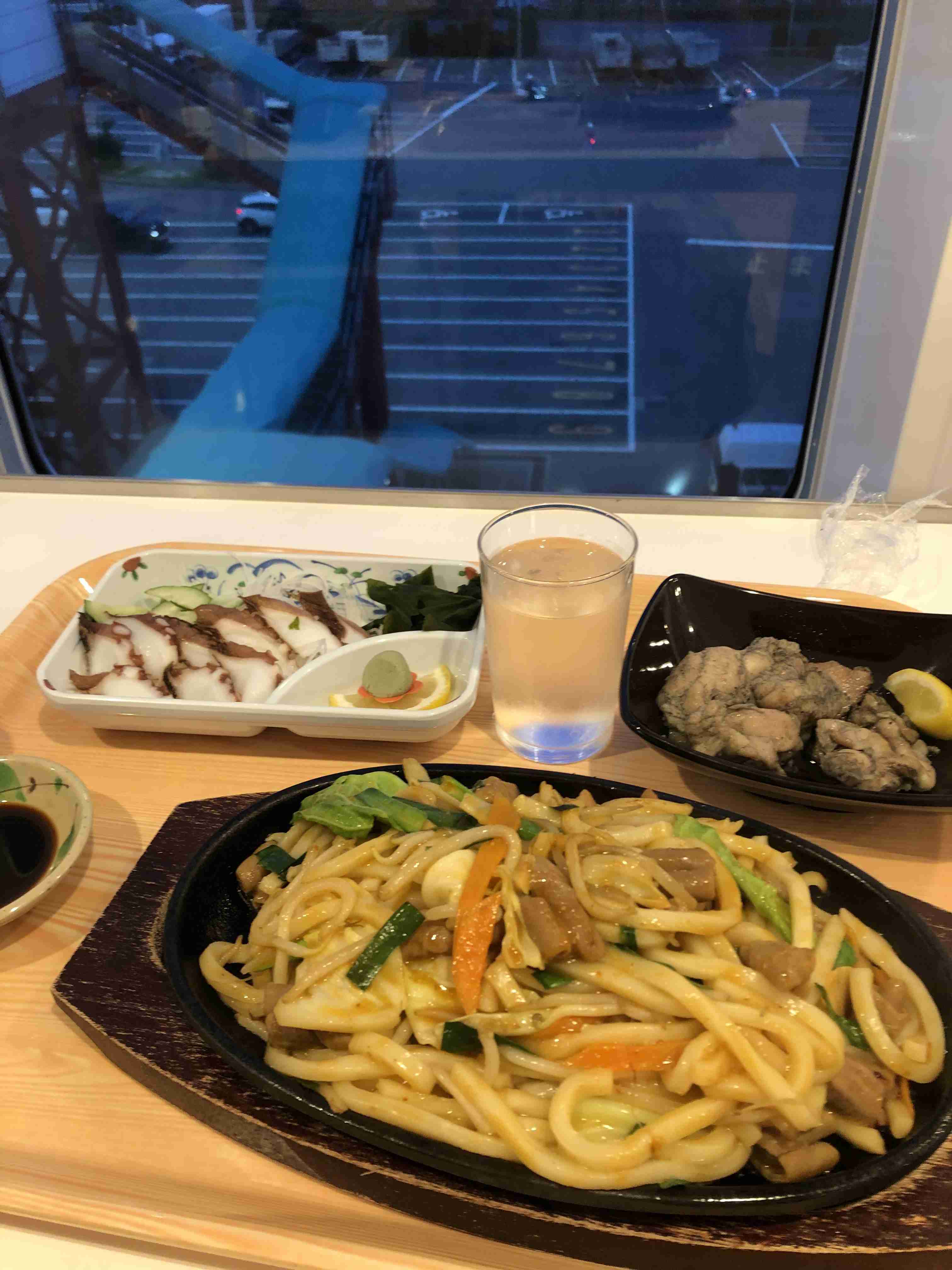 旅行中に撮った食べ物の写真を貼るトピ