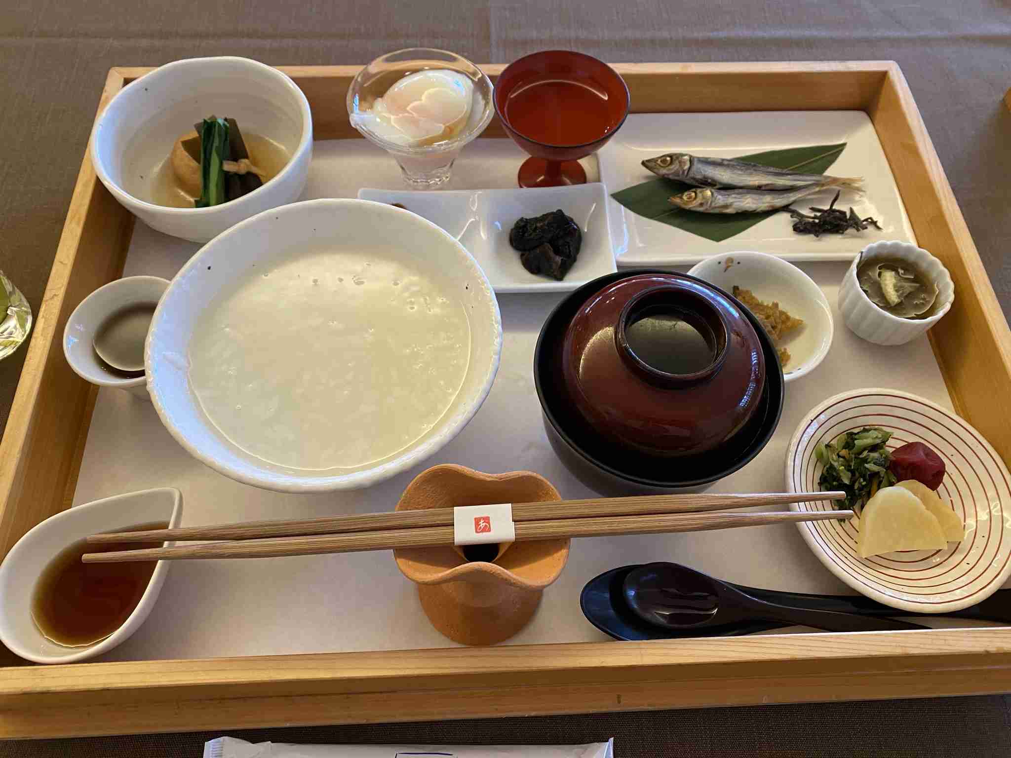 旅行中に撮った食べ物の写真を貼るトピ