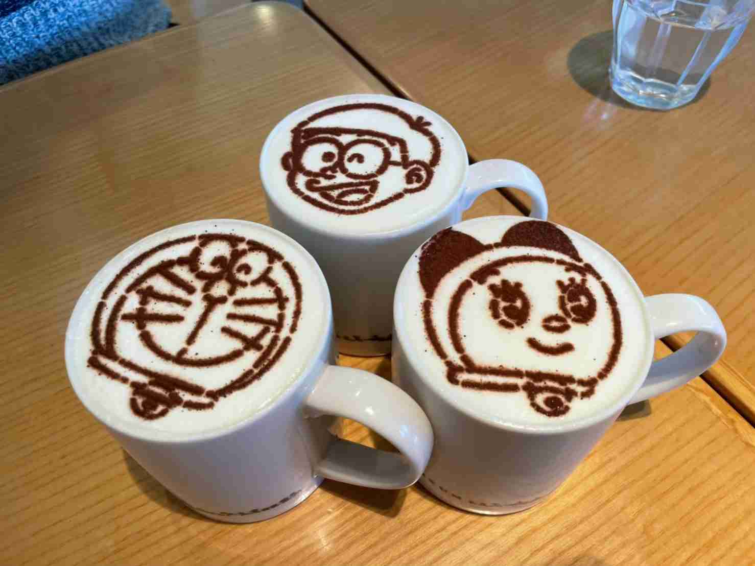 旅行中に撮った食べ物の写真を貼るトピ
