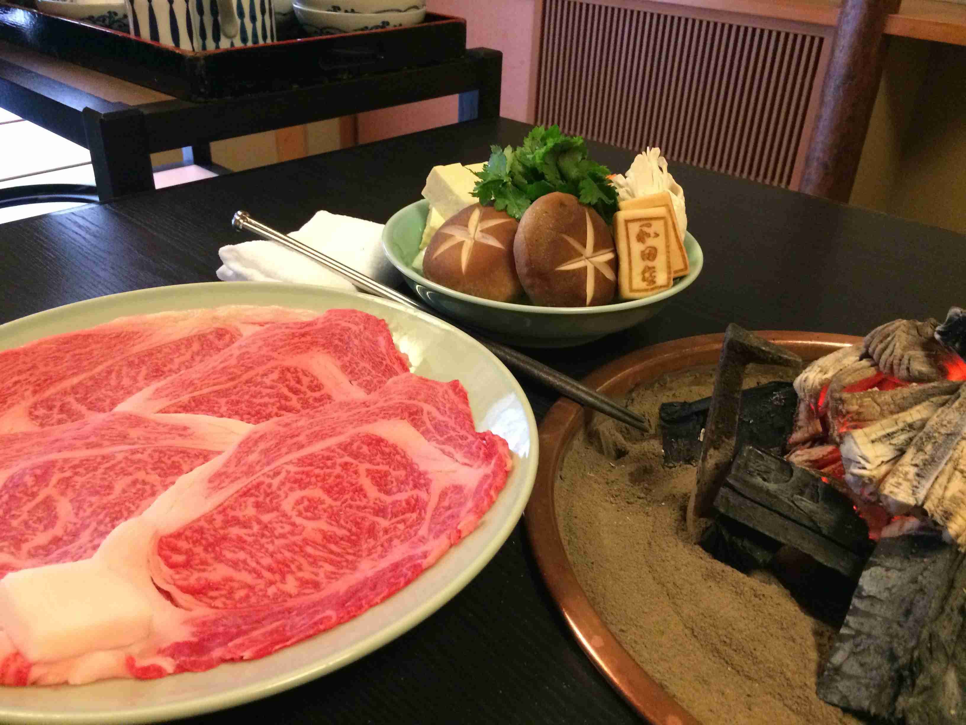 旅行中に撮った食べ物の写真を貼るトピ