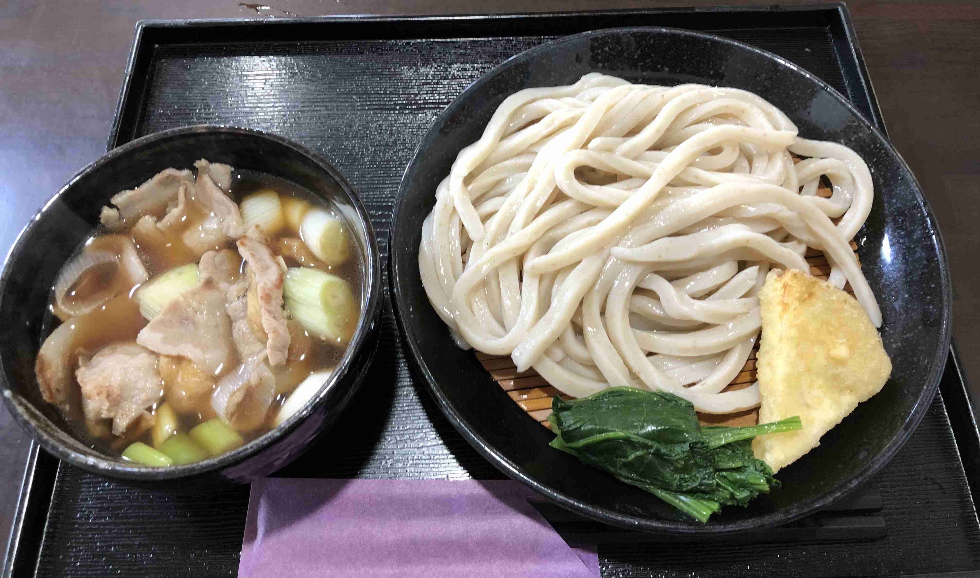 旅行中に撮った食べ物の写真を貼るトピ