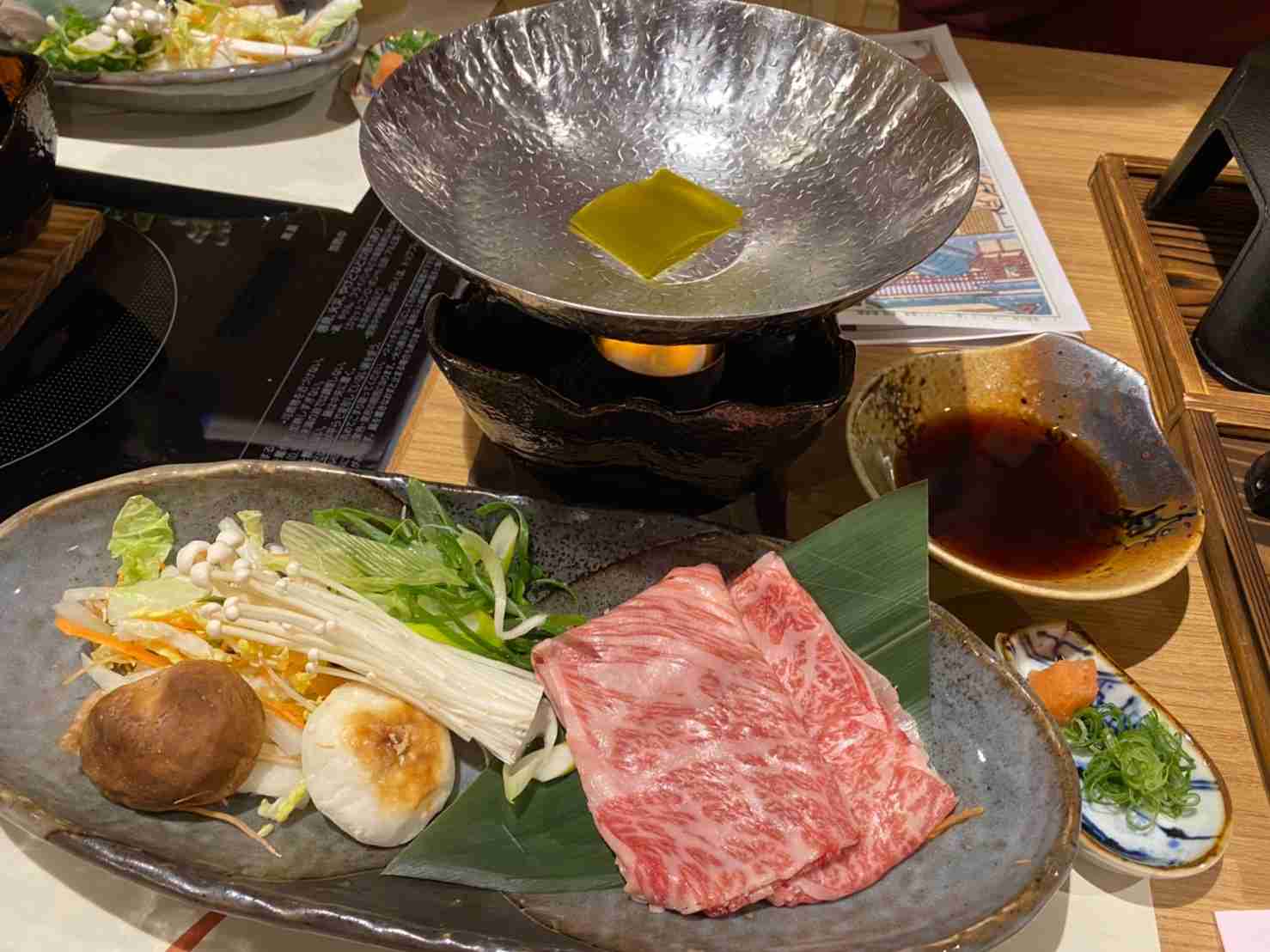 旅行中に撮った食べ物の写真を貼るトピ