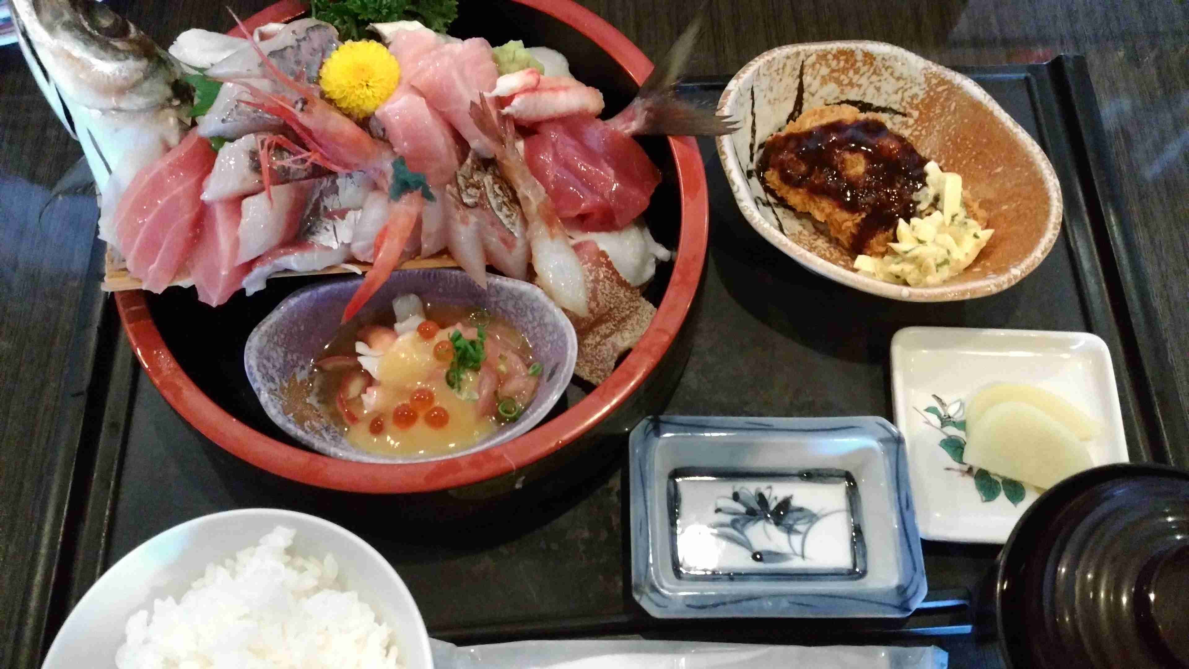旅行中に撮った食べ物の写真を貼るトピ