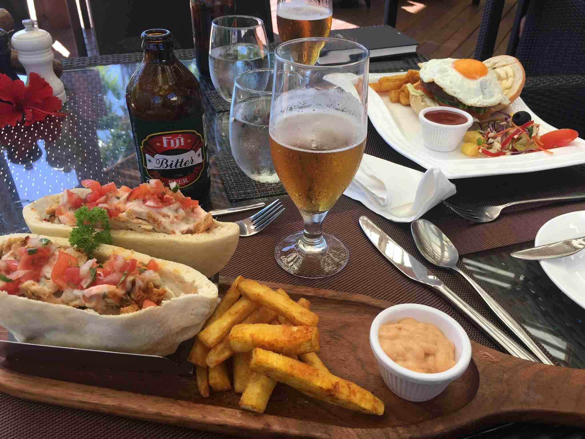 旅行中に撮った食べ物の写真を貼るトピ