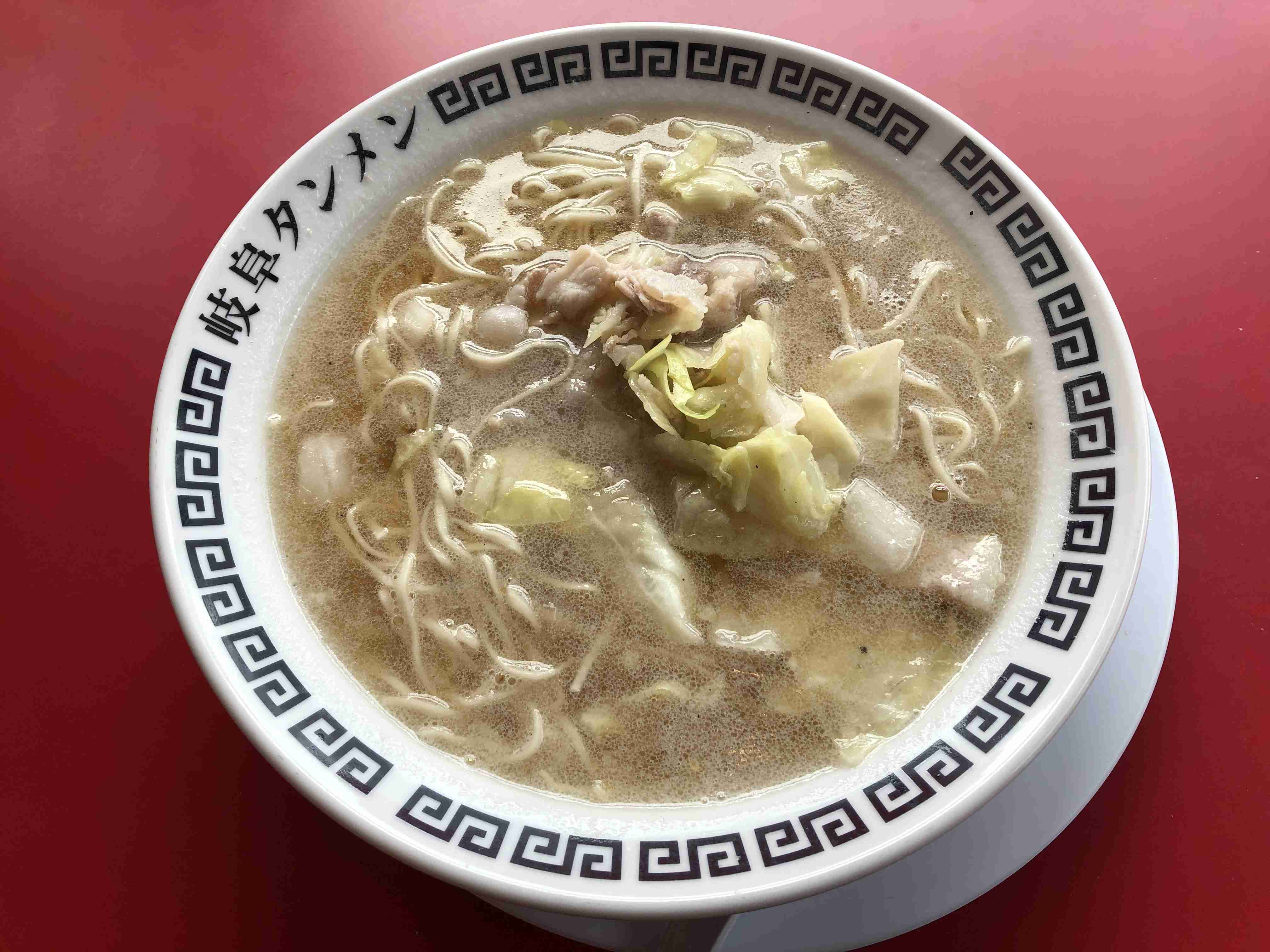 旅行中に撮った食べ物の写真を貼るトピ