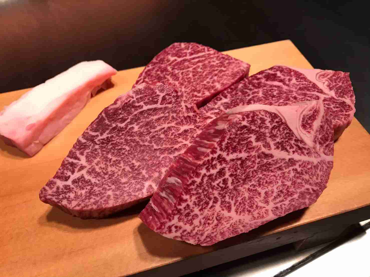 旅行中に撮った食べ物の写真を貼るトピ
