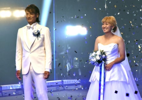 丸山桂里奈、本並健治氏との電撃結婚から1年の記念日「愛してます これからもよろしくね」