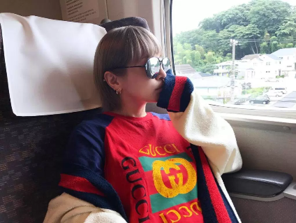 ちょっと一緒に歩くのは遠慮したいと思うファッション