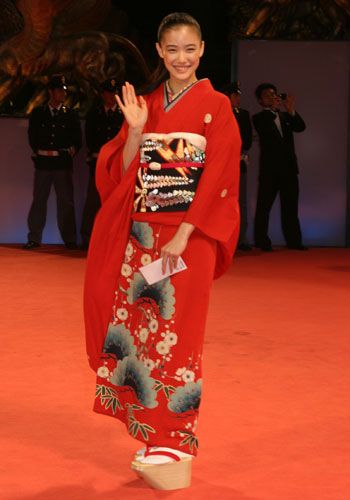 骨格が華奢だと分かる画像が見たいpart4