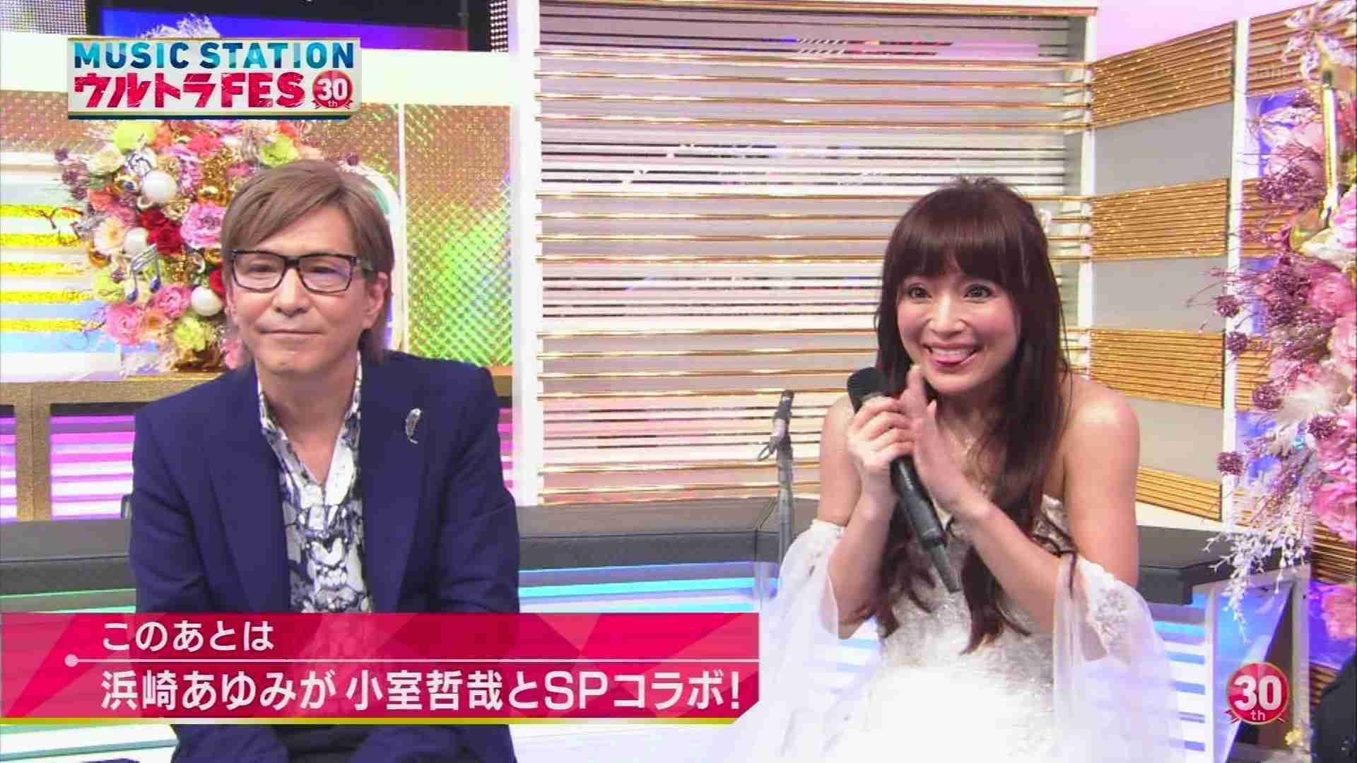 小室哲哉氏、金髪ボブのおしゃれ私服ショットを公開「素敵な笑顔」「かわいい」