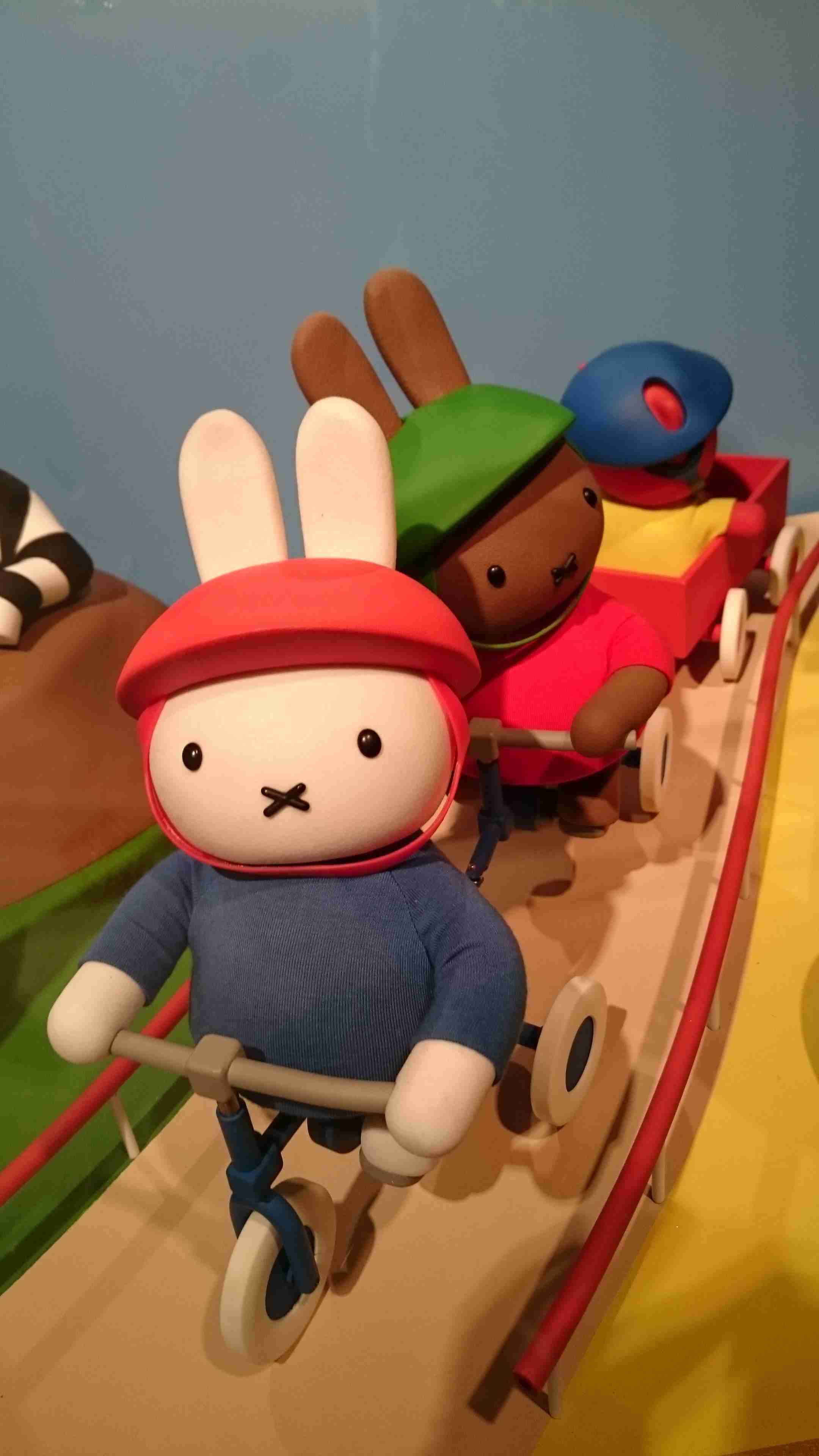 いろんなミッフィーが見たい( ・×・ )