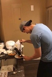 【画像】料理中のイケメンが見たい【アンチ禁止】