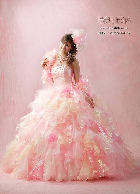 ブリブリなウェディング、カラードレスが見たい