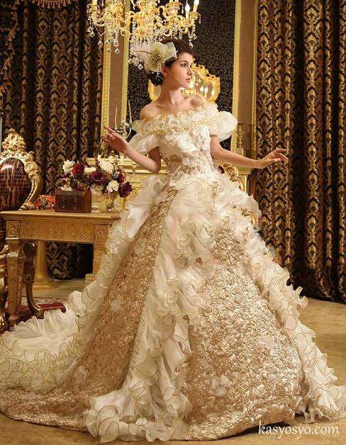 ブリブリなウェディング、カラードレスが見たい