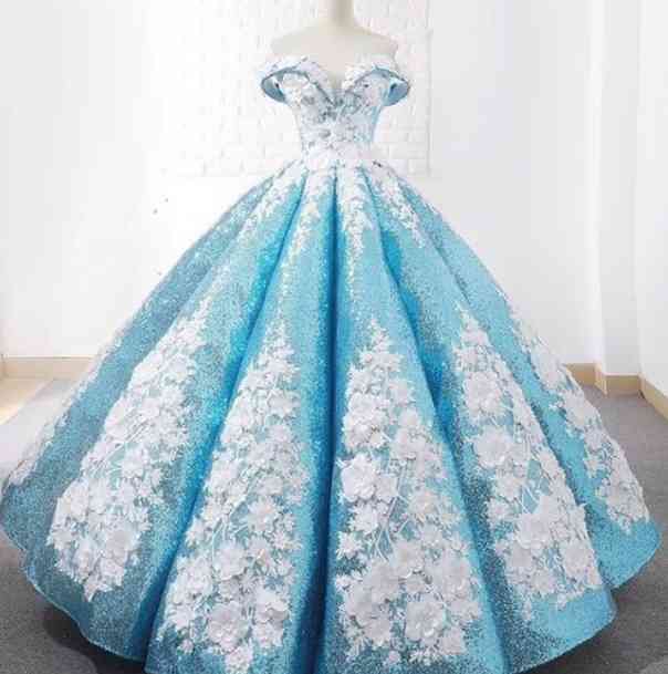 ブリブリなウェディング、カラードレスが見たい