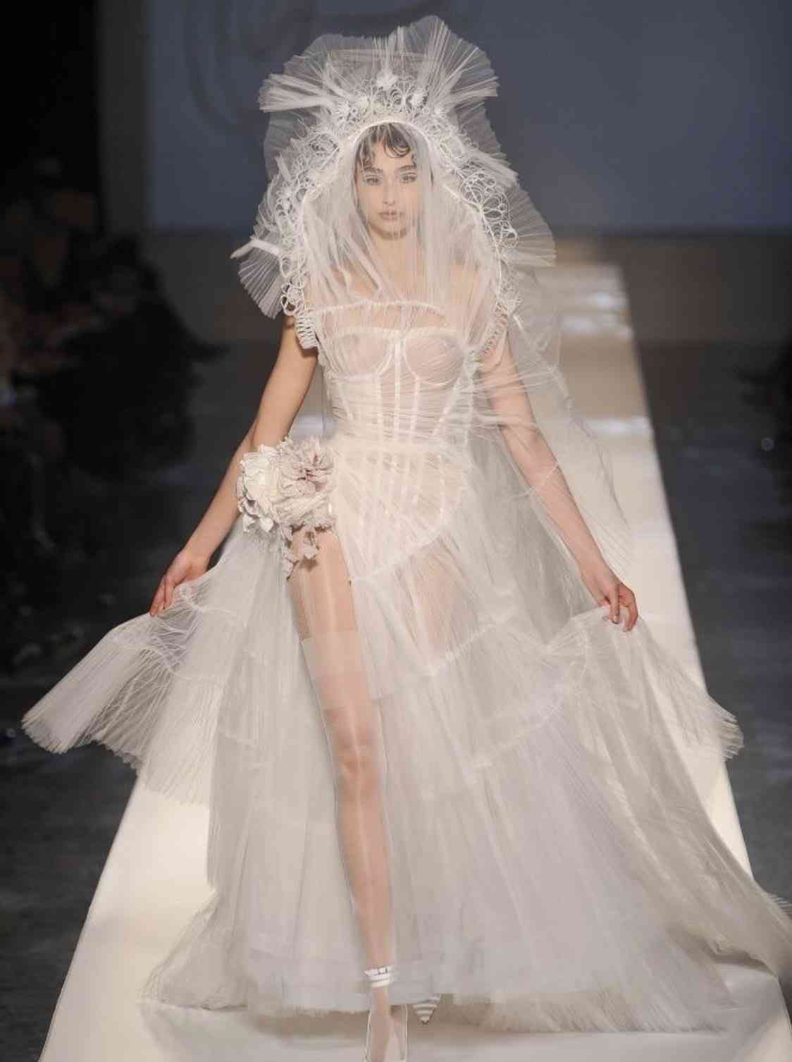 ブリブリなウェディング、カラードレスが見たい