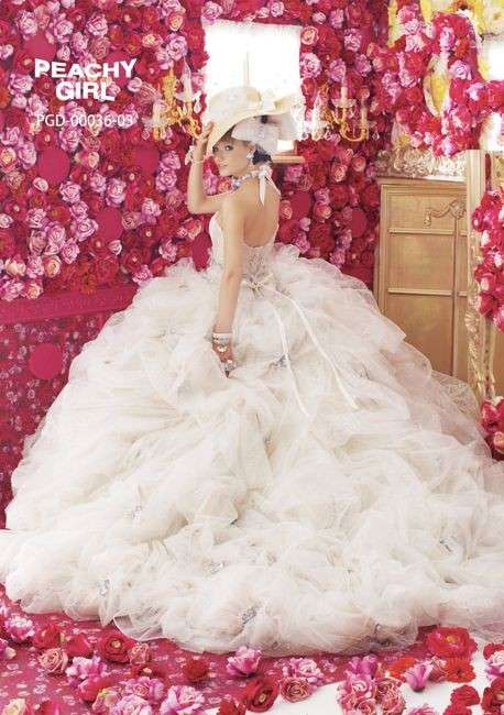 ブリブリなウェディング、カラードレスが見たい