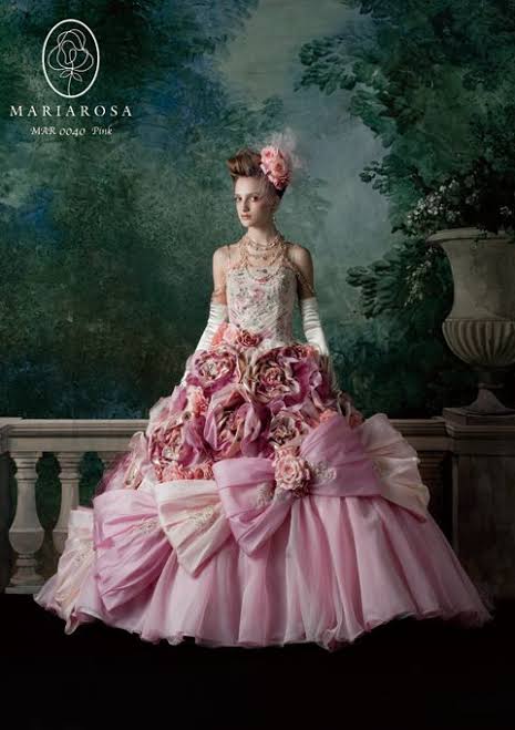 ブリブリなウェディング、カラードレスが見たい