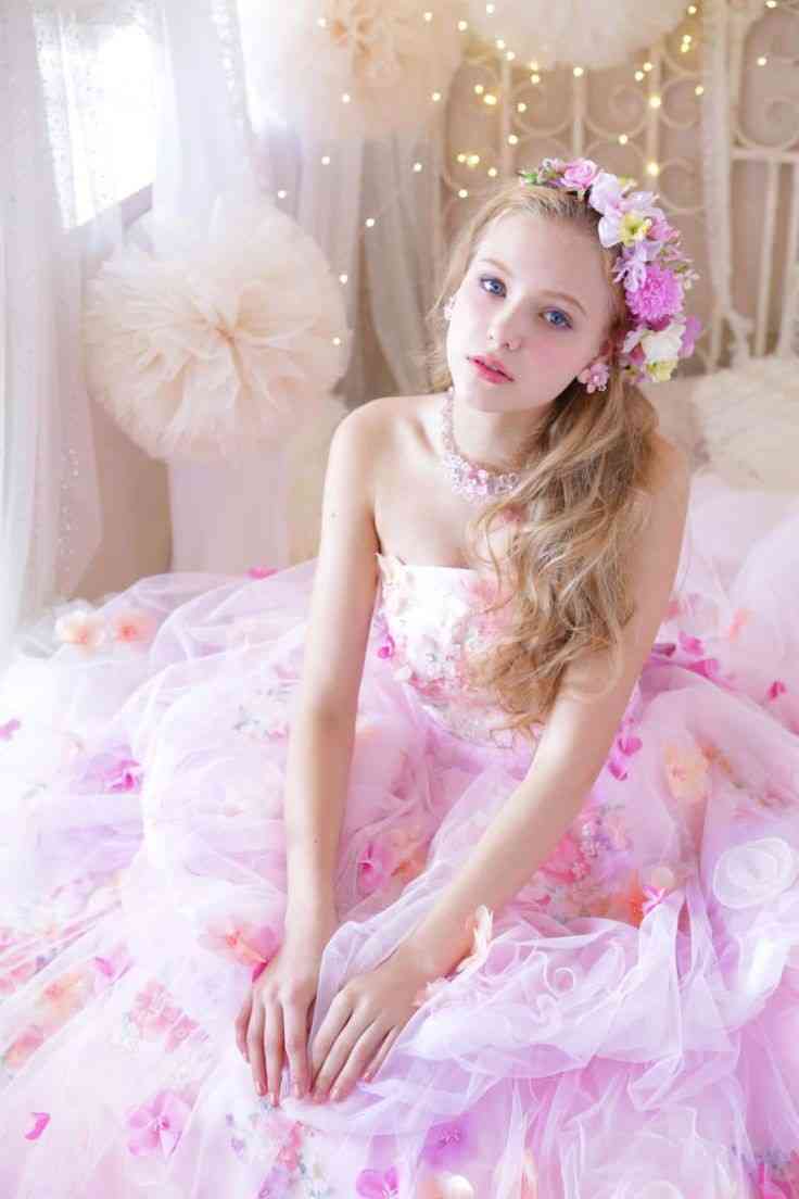 ブリブリなウェディング、カラードレスが見たい