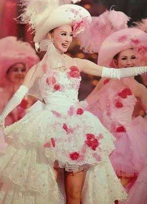 ブリブリなウェディング、カラードレスが見たい