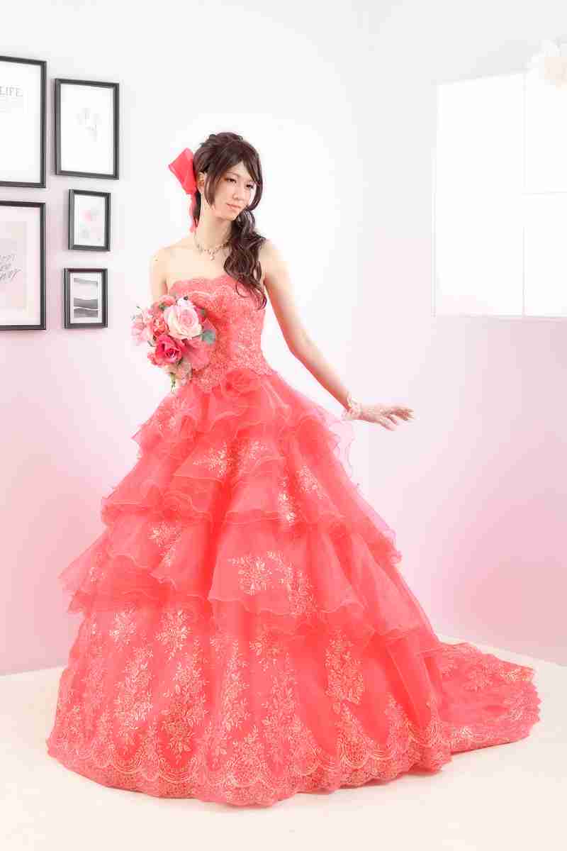 ブリブリなウェディング、カラードレスが見たい