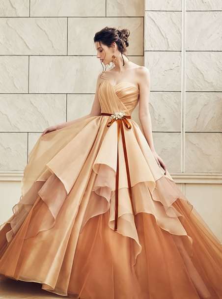 ブリブリなウェディング、カラードレスが見たい